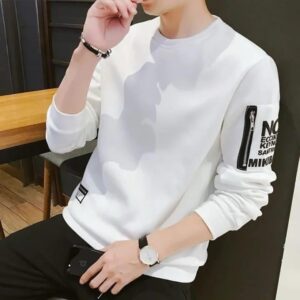 "Simple and classic plain t-shirt made from soft, breathable fabric. Perfect for casual wear and easy to pair with any outfit."