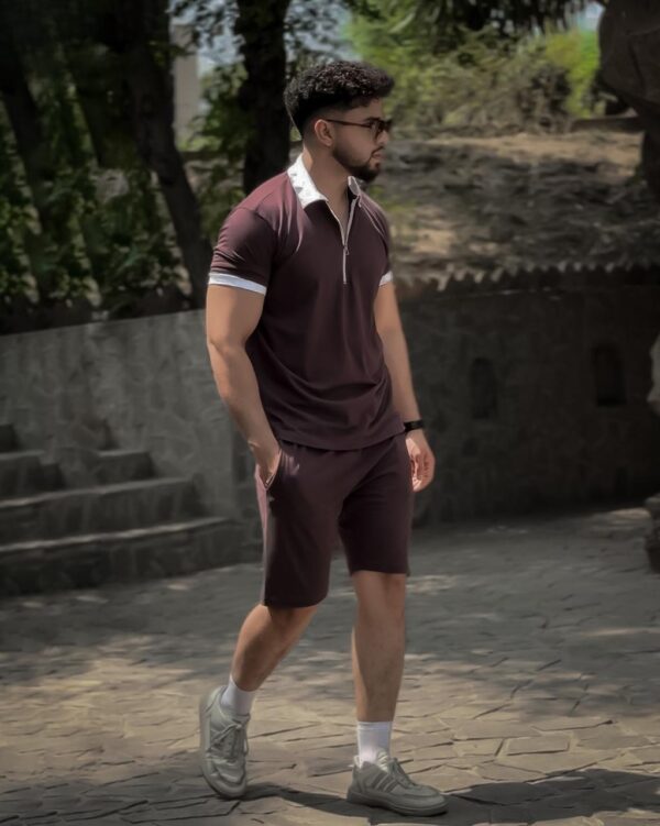 Bold Contrast Collar Short Suit with Front Zipper - Image 3
