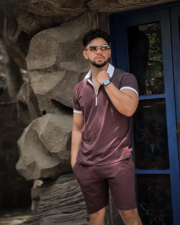 Bold Contrast Collar Short Suit with Front Zipper - Image 4