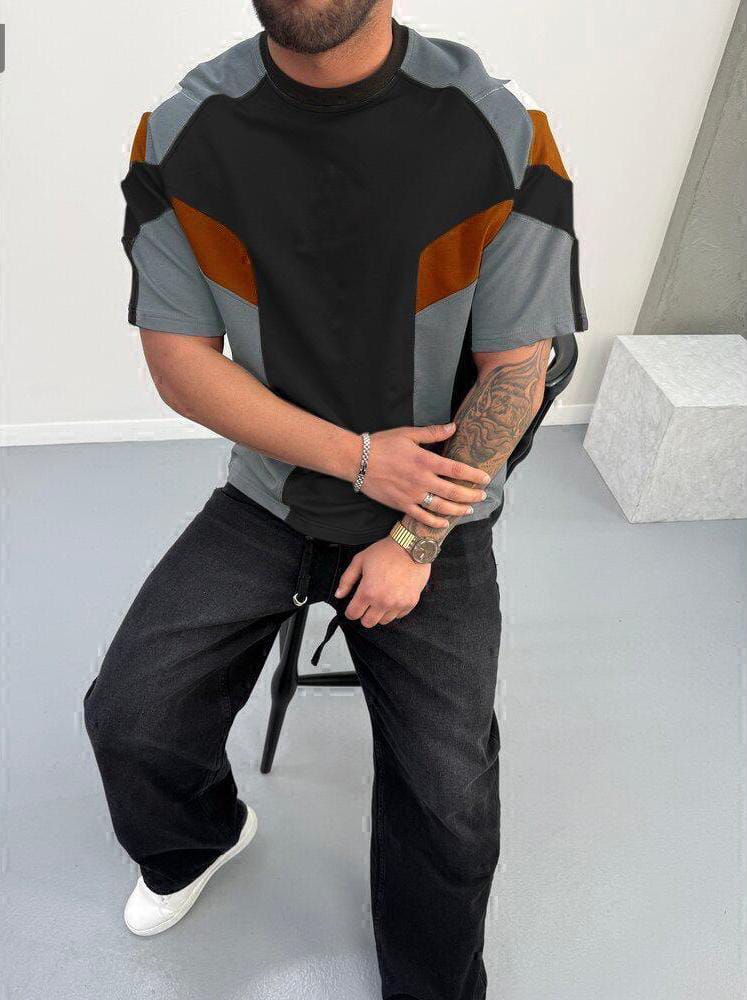 Oversized Multi-Panel Graphic T-Shirt - Image 3